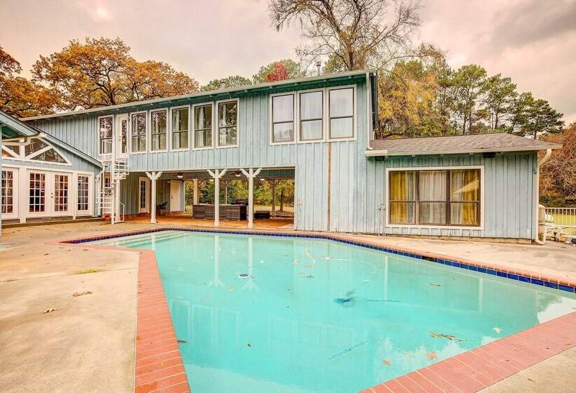 Secluded Magnolia Cottage With Pool!