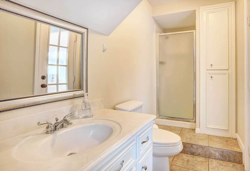 Secluded Magnolia Cottage With Pool!