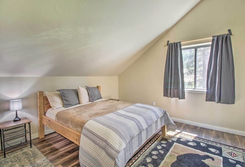 Serene Cabin: Coconino Nat L Forest View!