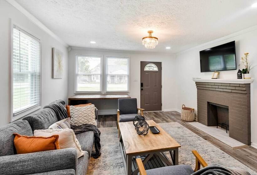 Single Story Home < 1 Mi To Tuskegee University!