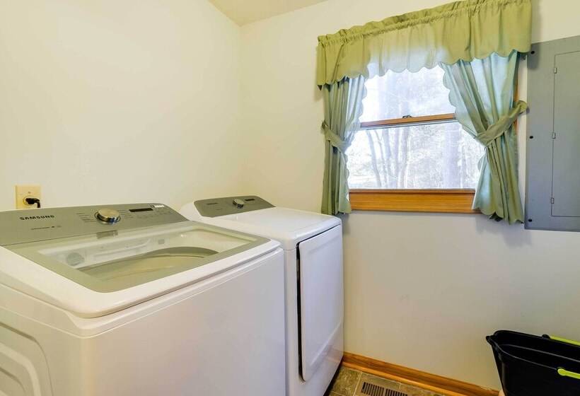 Smoky Mountain Cabin W/ Fire Pit: Hike & Fish!