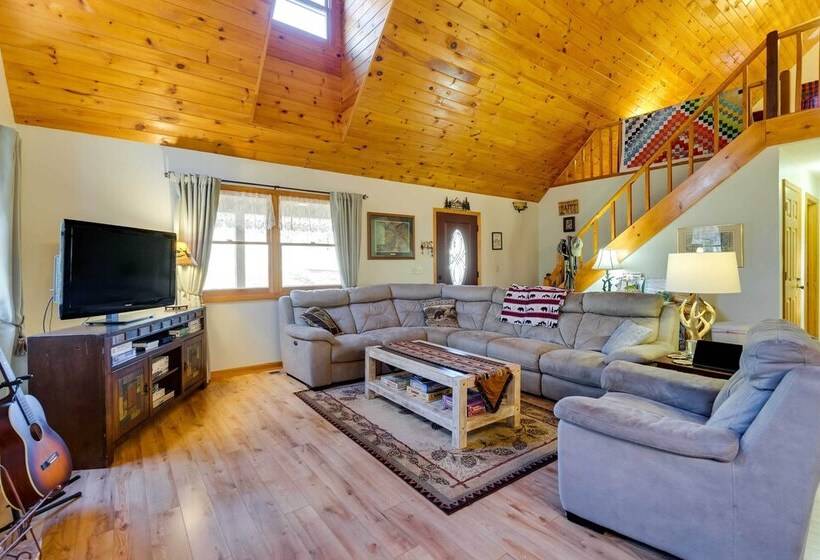 Smoky Mountain Cabin W/ Fire Pit: Hike & Fish!