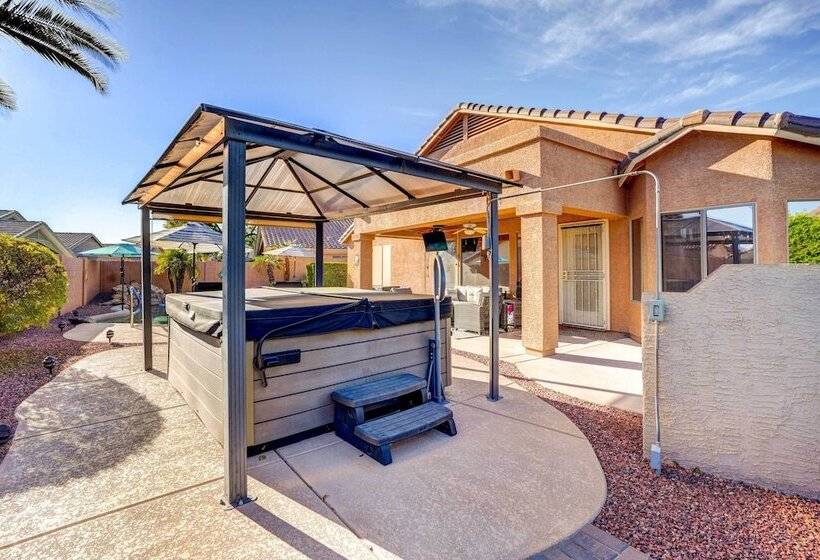 Spacious Arizona Getaway W/ Pool, Pets Welcome!