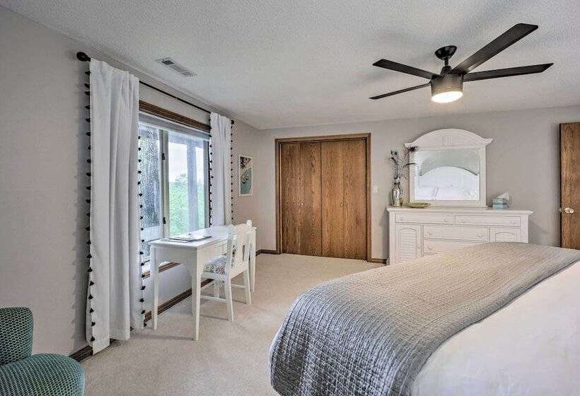 Spacious Beaver Lake Home W/ Stunning Views!