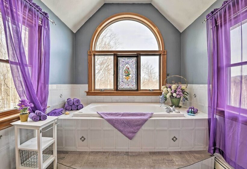 Deck For Entertaining: Belmont Group Getaway