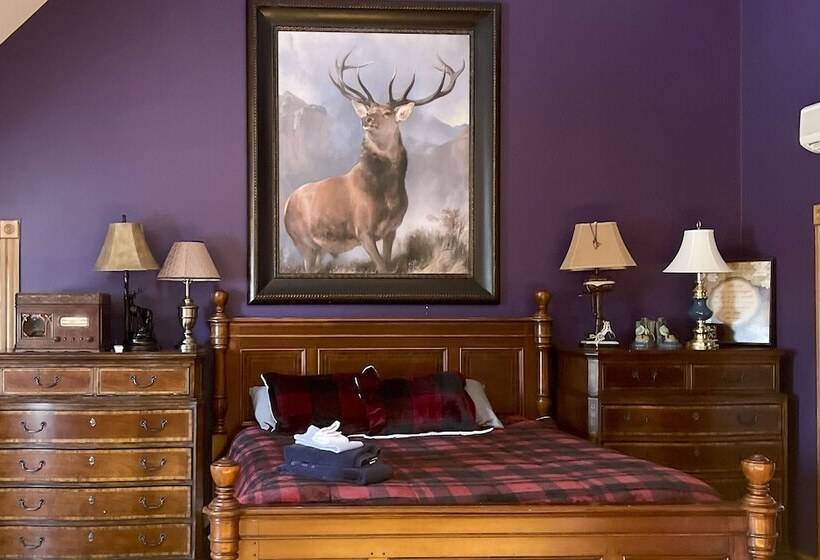 Deck For Entertaining: Belmont Group Getaway