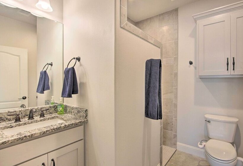 Home W/ Screened Porch   Near Toledo Bend Lake!