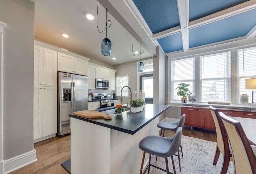 Spacious Home W/ Yard ~ 4 Mi To Downtown St Louis!