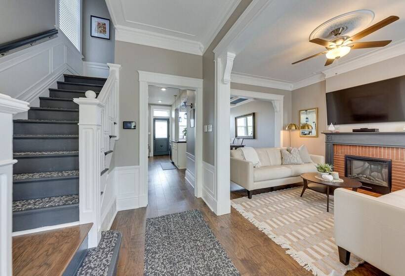 Spacious Home W/ Yard ~ 4 Mi To Downtown St Louis!