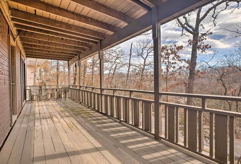 Resort Perks: Spacious Lake Of The Ozarks Home