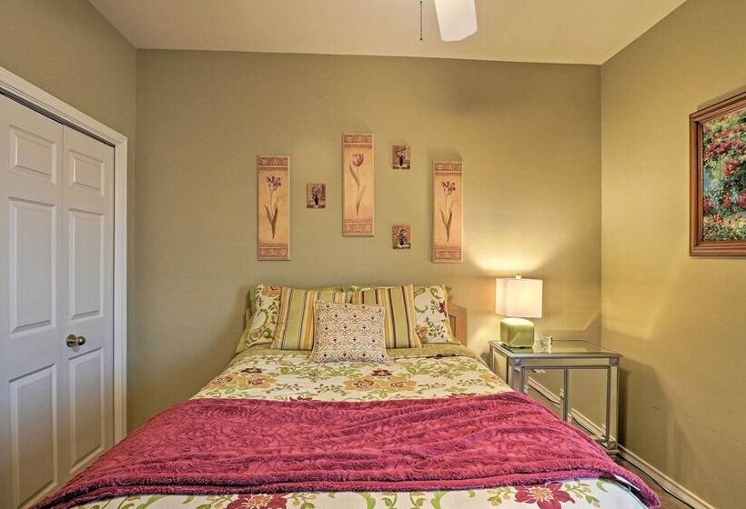 Round Rock Lakefront Home W/ Water Toys & Fire Pit