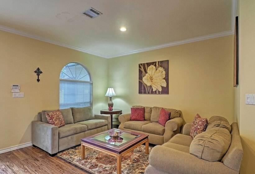 Round Rock Lakefront Home W/ Water Toys & Fire Pit