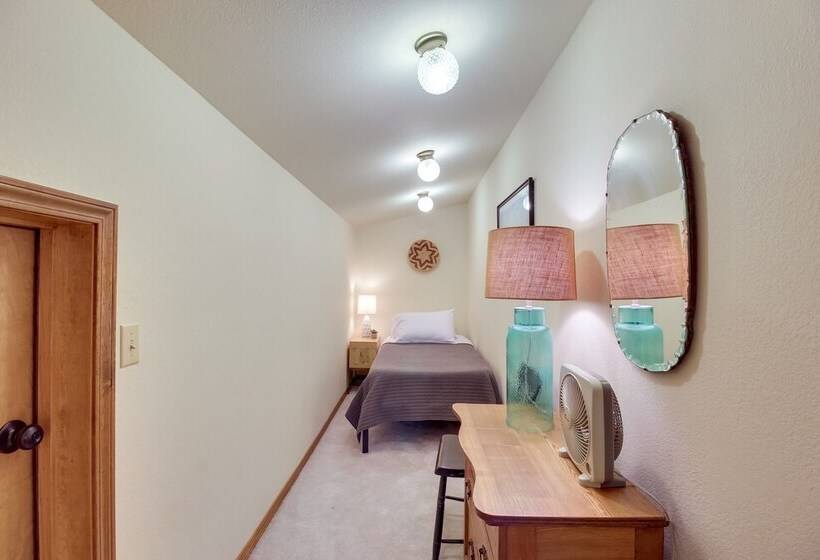 Spacious Pinetop Lakeside Home W/ Deck   Near Golf