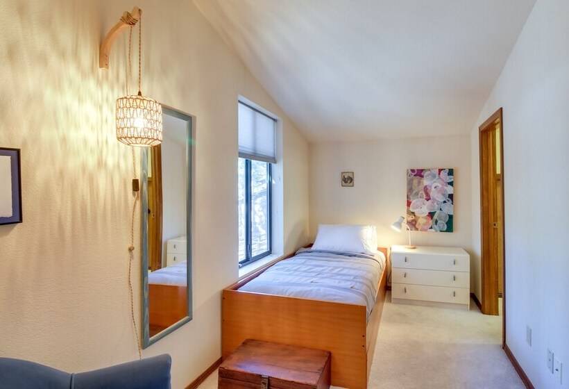 Spacious Pinetop Lakeside Home W/ Deck   Near Golf