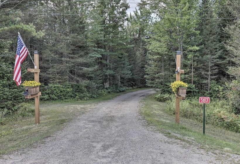 Spacious Riverfront Escape W/ Private Hot Tub