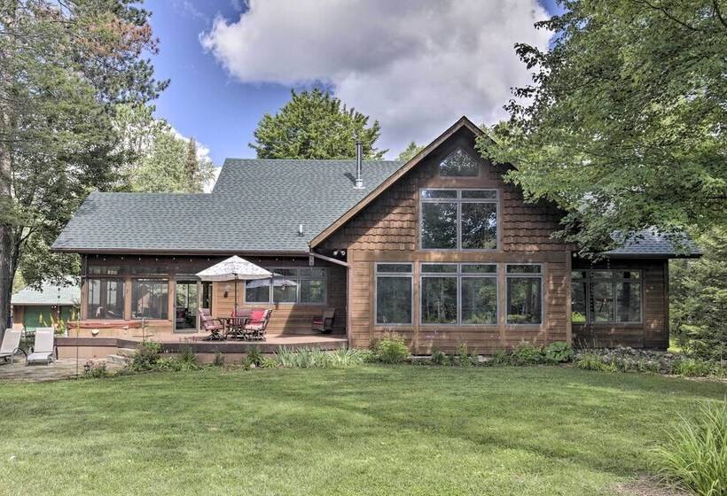 Spacious Riverfront Escape W/ Private Hot Tub