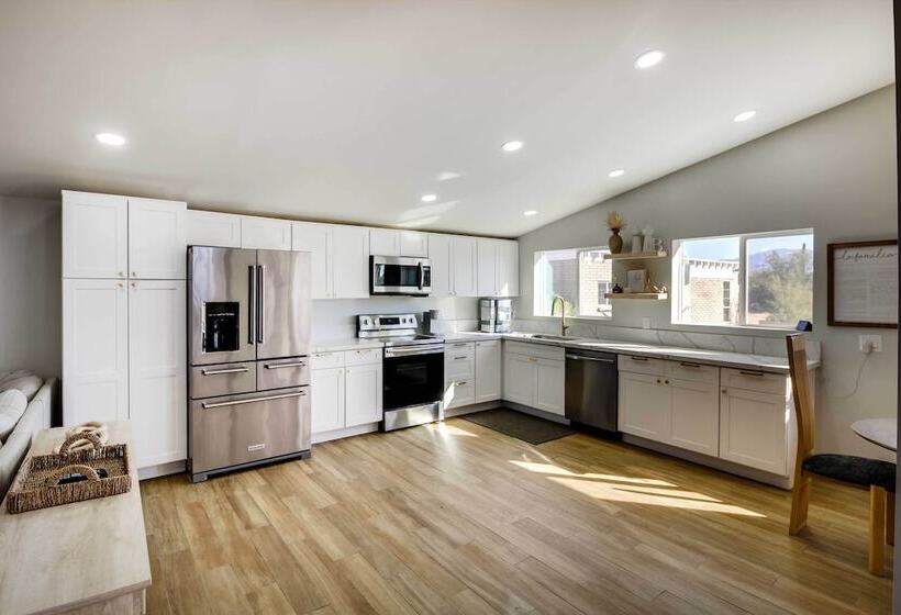 Spacious Tucson Retreat W/ Deck, Patio + Yard