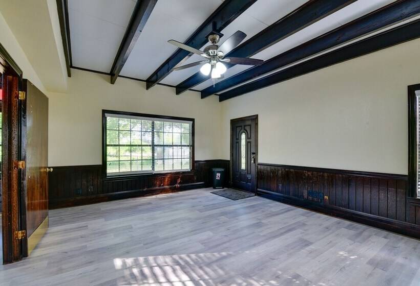 Private Pool: Pilot Point Home On 45 Acres