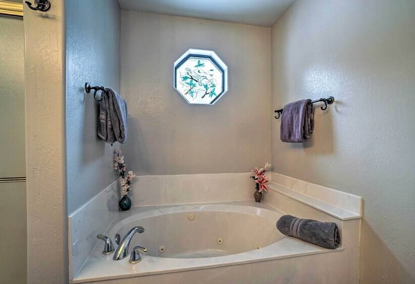 Stunning Flagstaff Home ~ 5 Mi To Downtown!