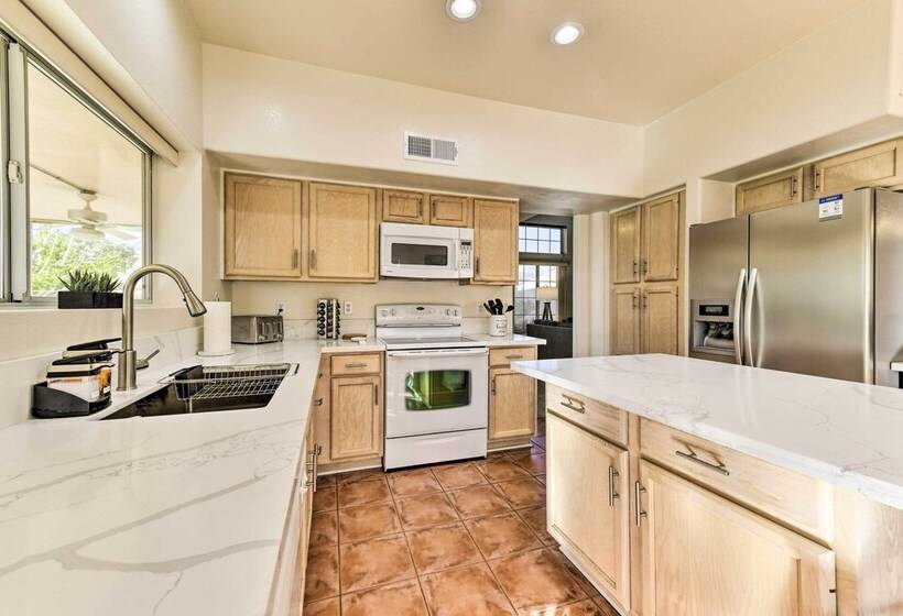 Gilbert Home W/ Pool < 1 Mi To Town Square!