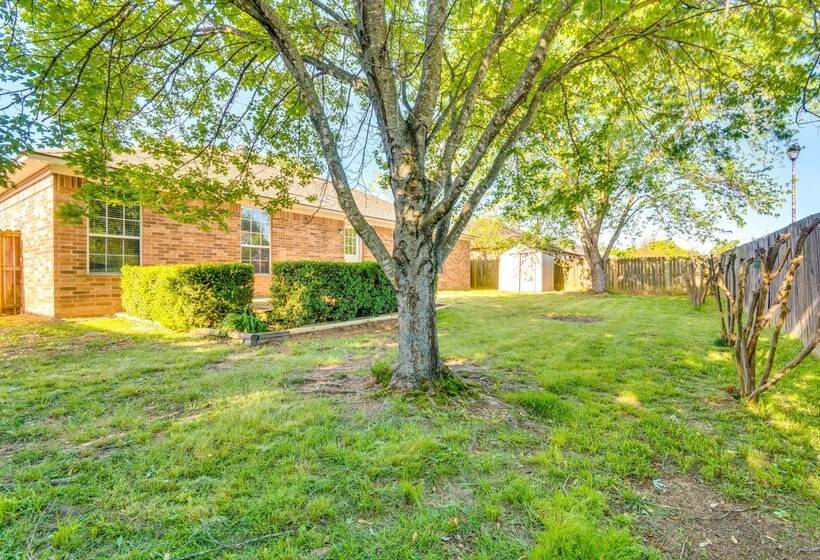 Suburban Conway Vacation Rental: 2 Mi To Uca!