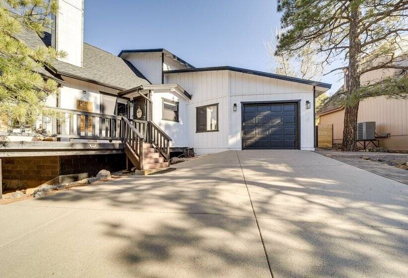 Munds Park Cabin W/ Poker Room & Wraparound Deck!