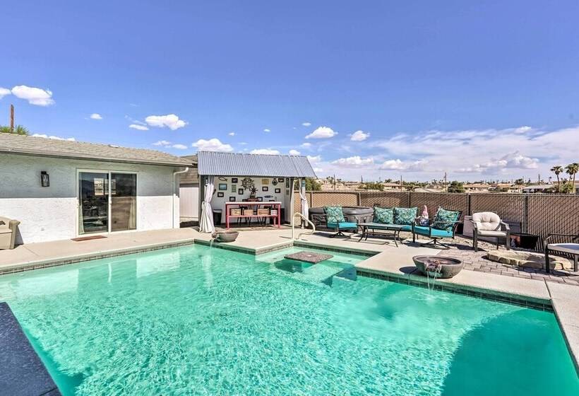 Sunny Lake Havasu City Abode W/ Pool & Grill!