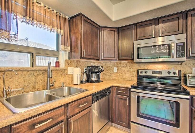 Sunny Phoenix Abode W/ Pool, Grill & Fire Pit