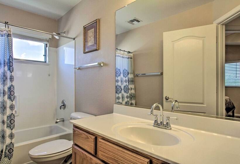 Sunny Phoenix Abode W/ Pool, Grill & Fire Pit