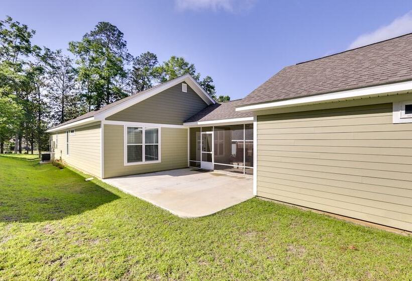 Tallahassee Vacation Home W/ Lanai Near Downtown