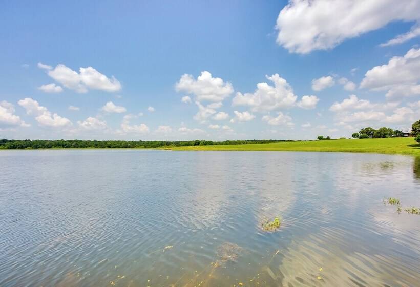 The Bird Cabin Peaceful Refuge In East Texas