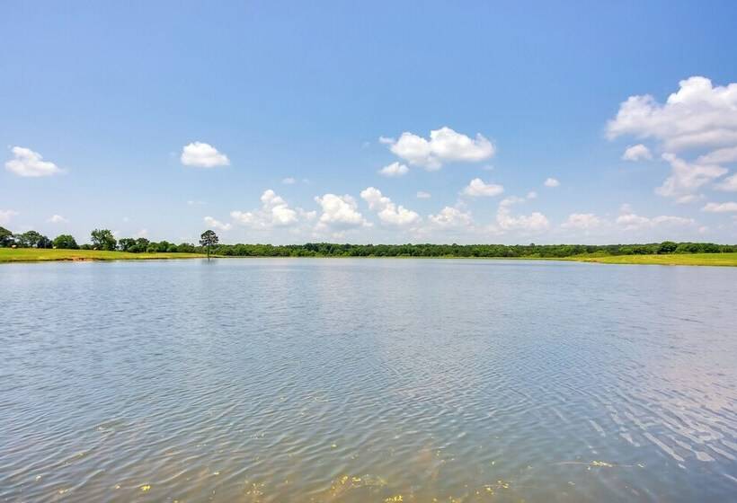 The Bird Cabin Peaceful Refuge In East Texas