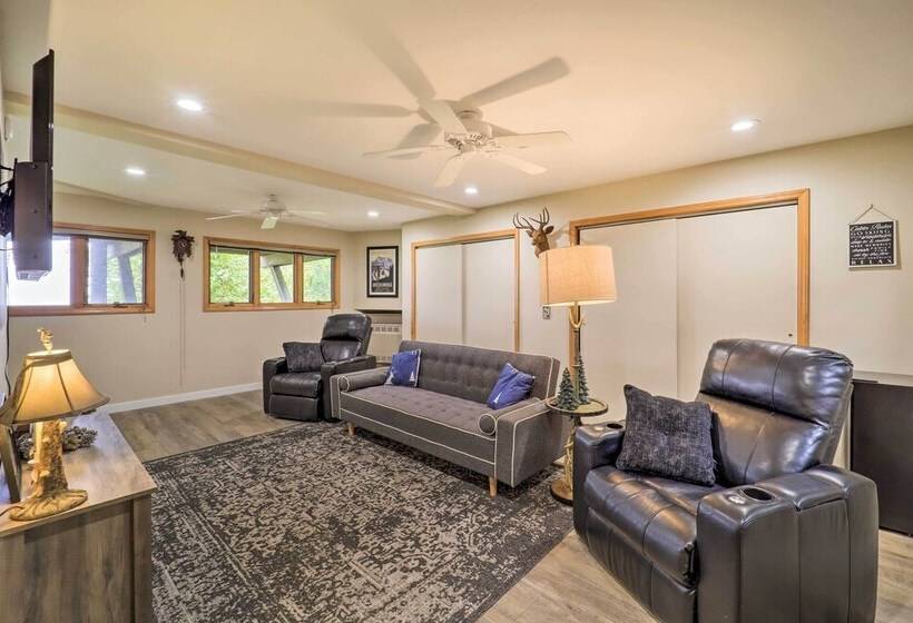 1/2 Mi To Ski: Spacious Home In Beech Mountain