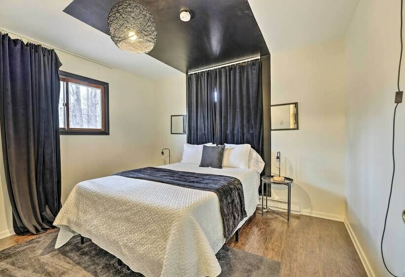 Tobyhanna House W/ Fire Pit + Game Room