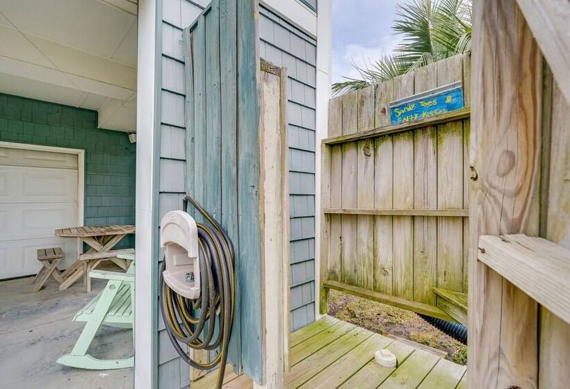 Topsail Beach Vacation Rental: Steps To Shore!