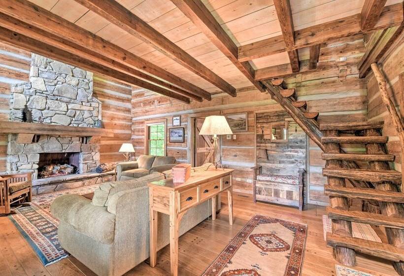 Turkey Hollow Cabin  W/ Stunning Open Views!