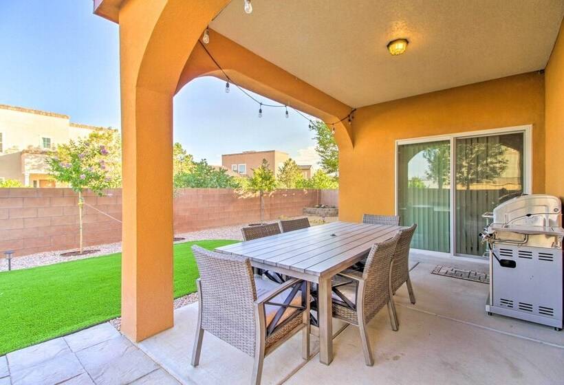 Updated Abq Getaway: Walk To Netflix Studios!