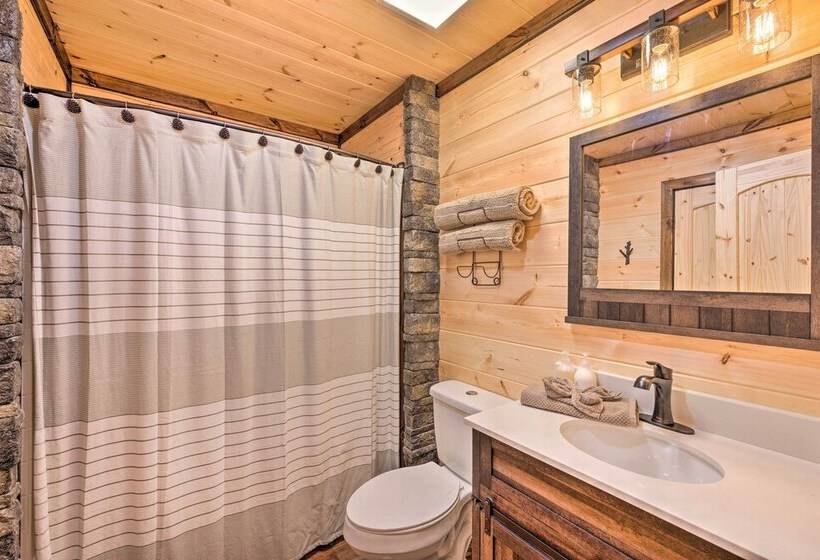 Updated Cabin W/ Fire Pit: 2 Mi To Utv & Hike