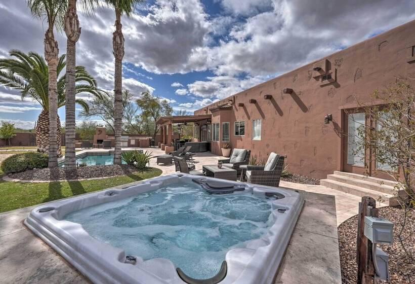 North Phoenix Desert Gem W/ Yard & Hot Tub!