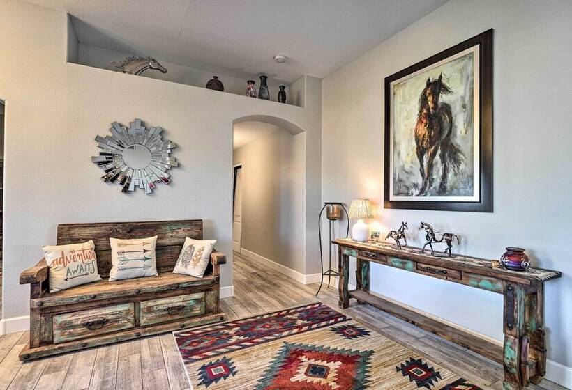 North Phoenix Desert Gem W/ Yard & Hot Tub!