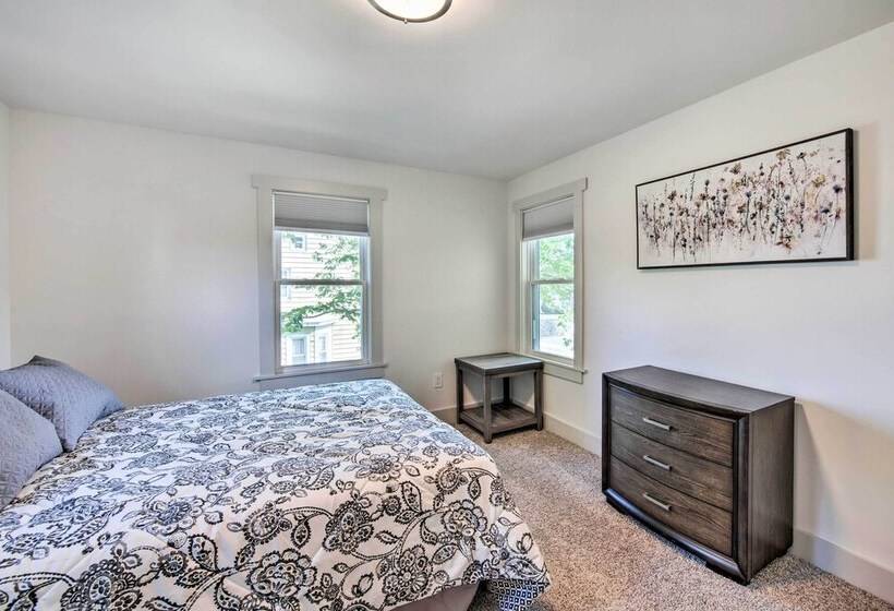 Updated Ronks Home ~ 8 Mi To Dtwn Lancaster!