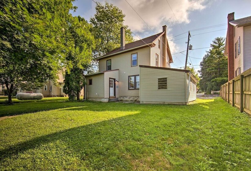 Updated Ronks Home ~ 8 Mi To Dtwn Lancaster!