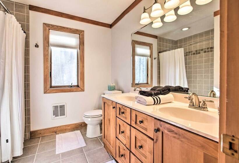 Upscale Wintergreen Resort Home W/golf Course View