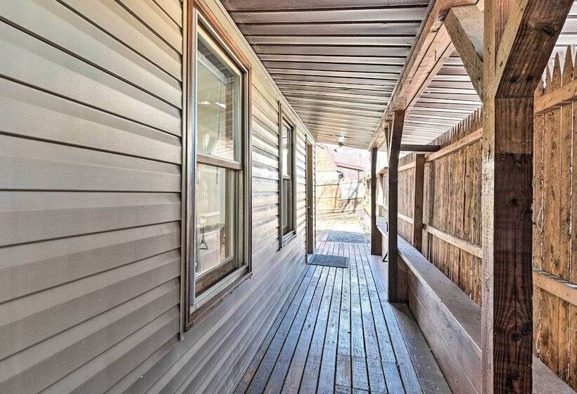 Walkable Friendsville Home On The River!