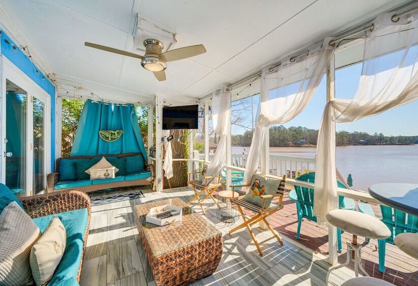 Discover Lakeside Bliss At Jackson Lake!