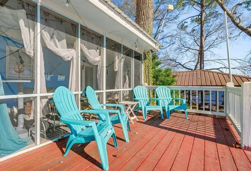 Discover Lakeside Bliss At Jackson Lake!