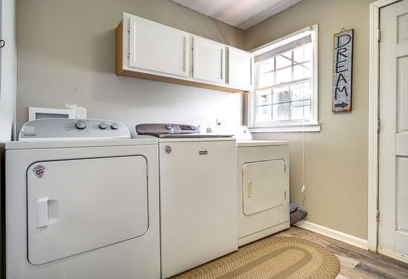 Discover Lakeside Bliss At Jackson Lake!