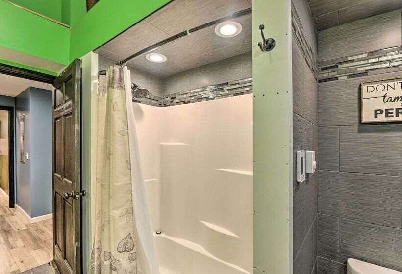 Waterfront Ashland Home ~ 2 Mi To Downtown!