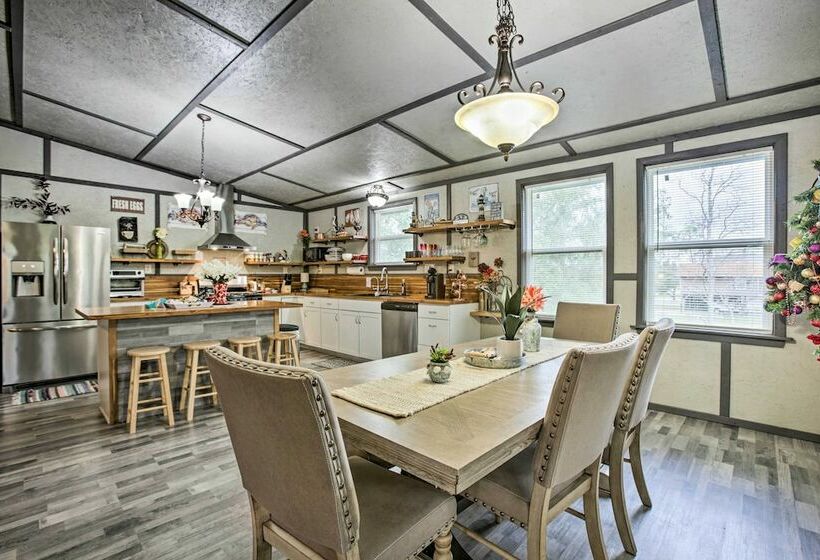 Waterfront Bay St Louis Beach House W/ Deck!