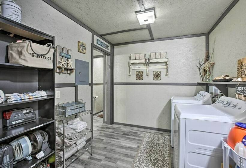 Waterfront Bay St Louis Beach House W/ Deck!